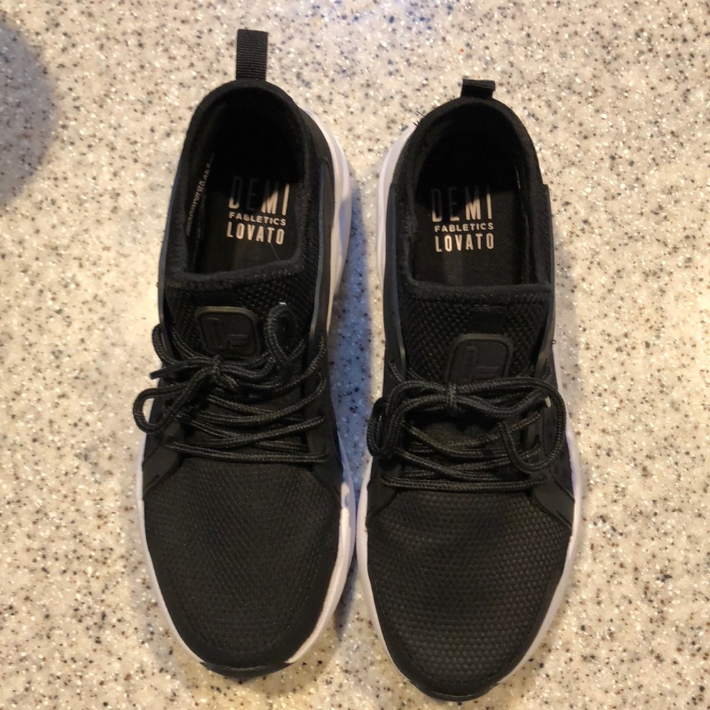 Demi Lovato - Fabletics Shadowbox Sneakers